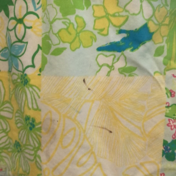 Very cute Lilly dress sz 3T- play condition with marks on front as shown in pic - Picture 4 of 4